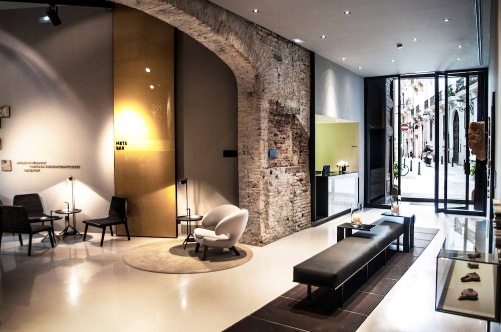 Caro Hotel 1