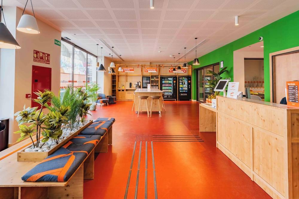 easyHotel Valencia Ciutat Vella 2