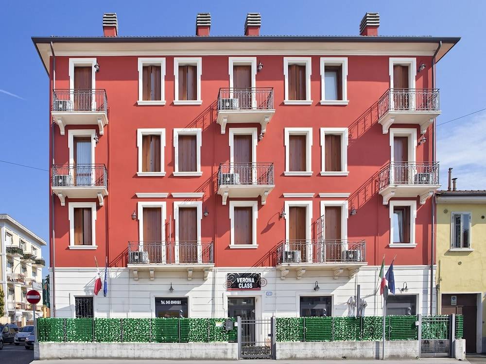 Verona Class ApartHotel "Residenze del Cuore" 1