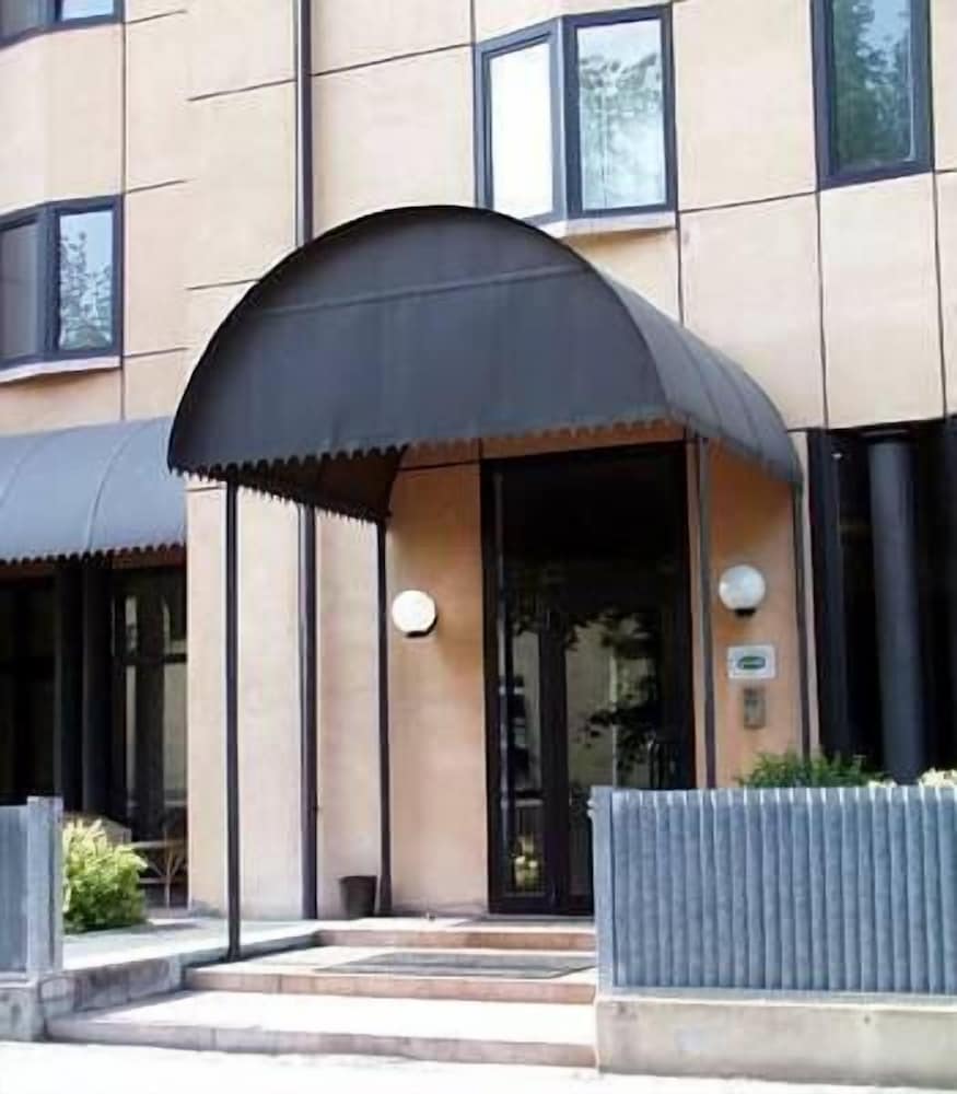 Hotel Borghetti 2