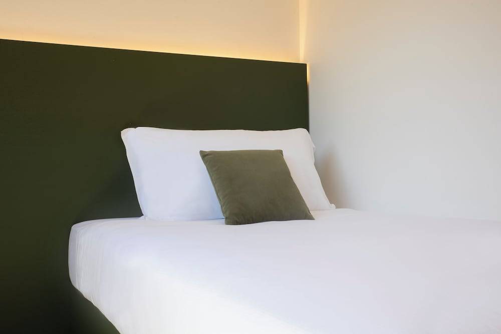 The City Hotel 2
