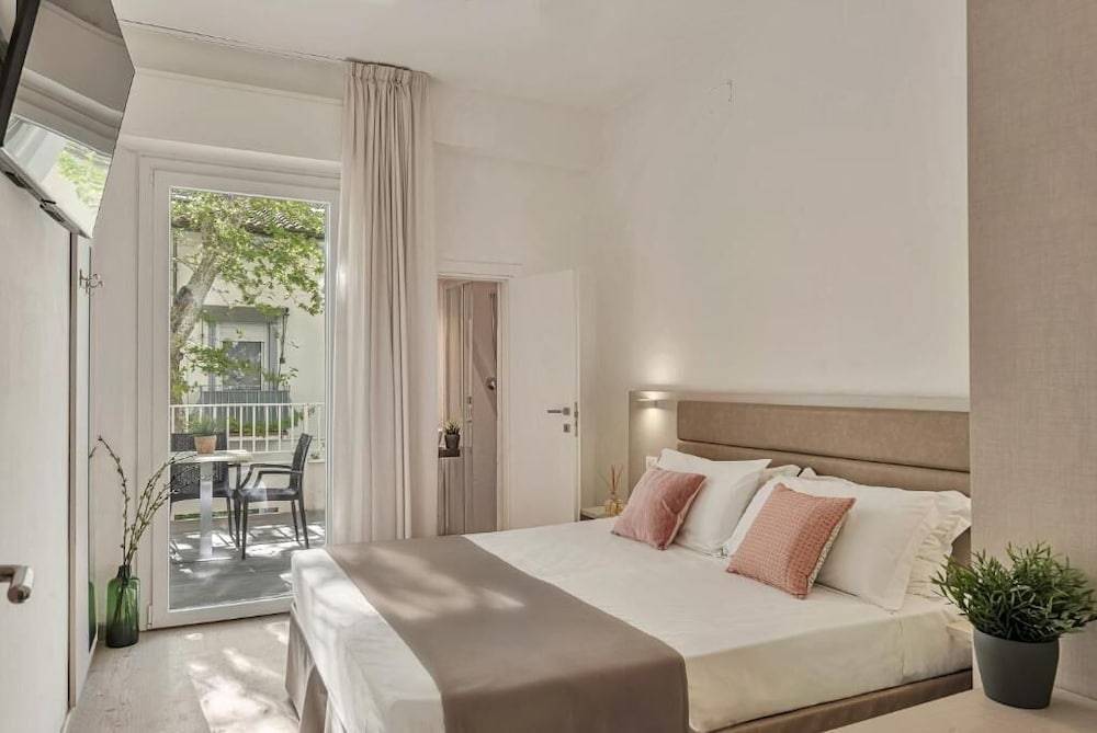 Hotel Lux 2
