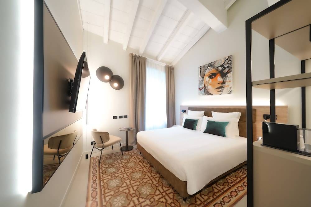 Bergamo INN 21 1
