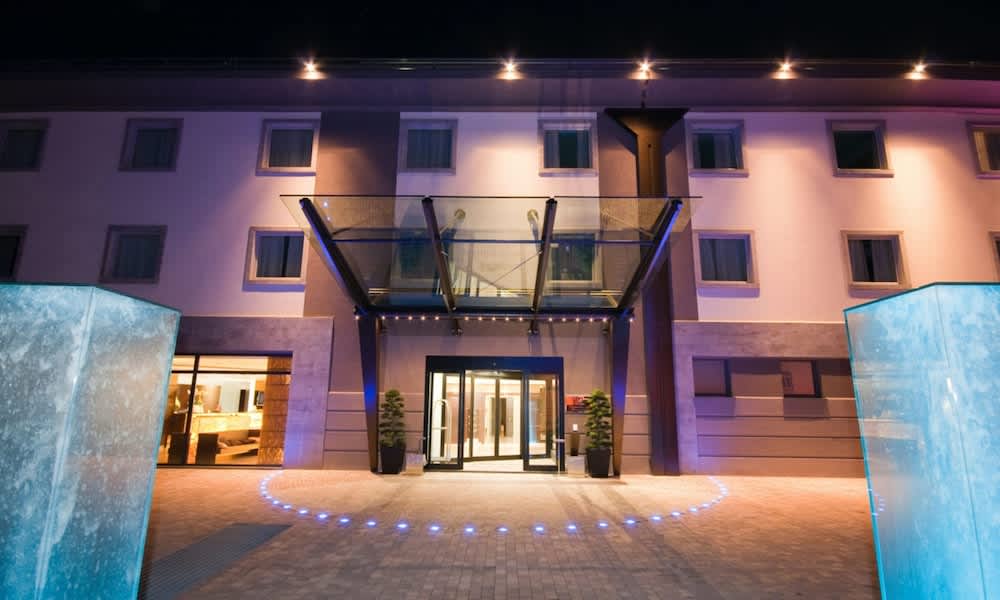 Winter Garden Hotel Bergamo Airport 1