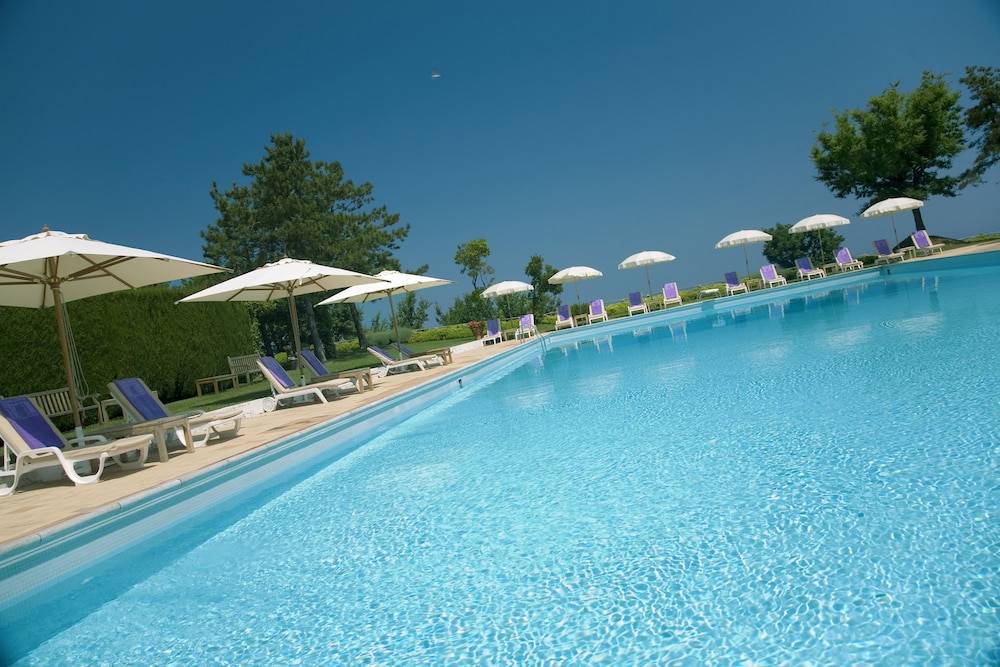 Hotel Emilia 1