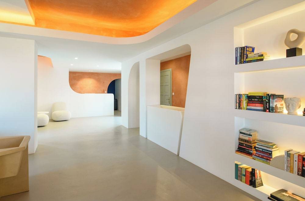 Yperia Hotel 1