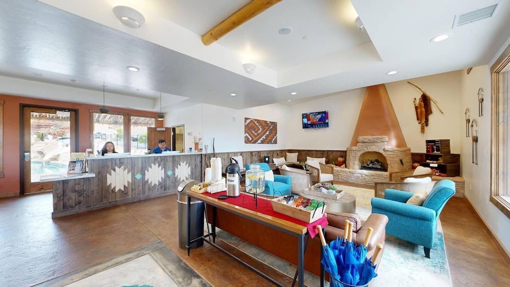 Bluff Dwellings Resort 2