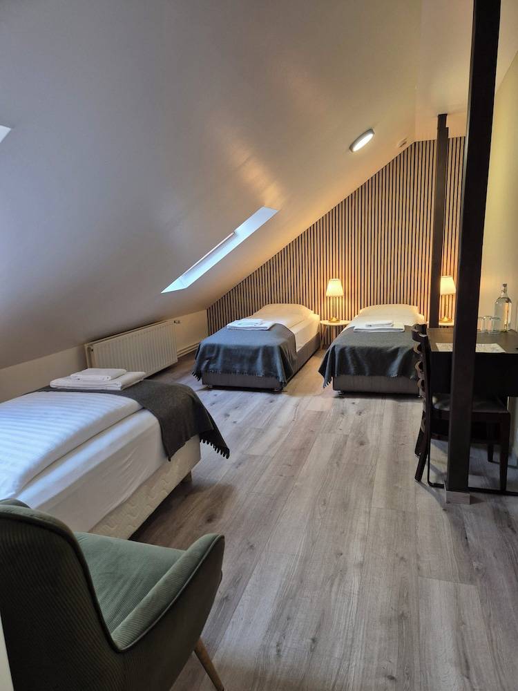 Hotel Hafnarfjall 1