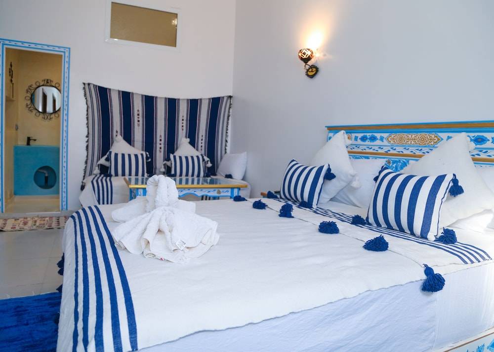 Casa Blue Pearl 1