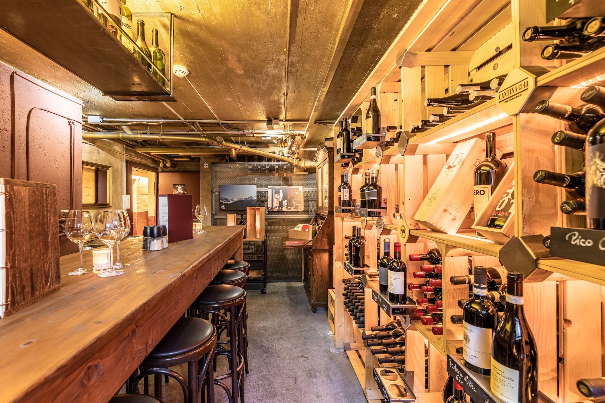 feRUS Hotel 1