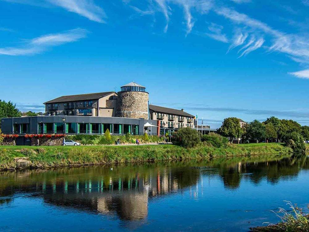 Riverside Park Hotel 1