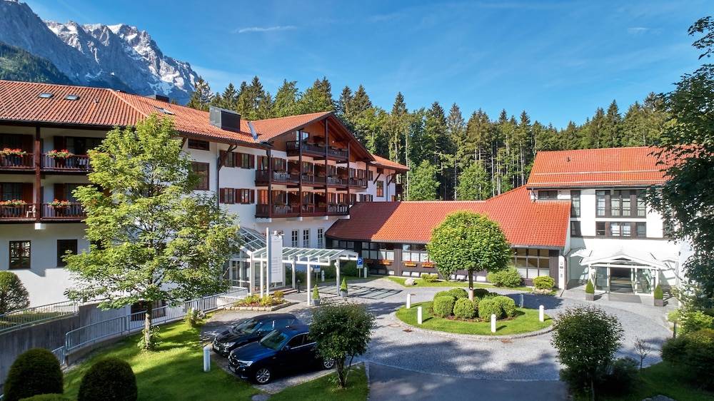 Hotel am Badersee 1