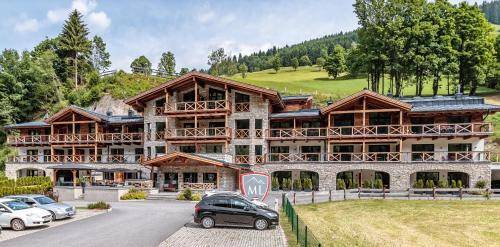 AvenidA Mountain Lodges Saalbach incl Joker Card 2