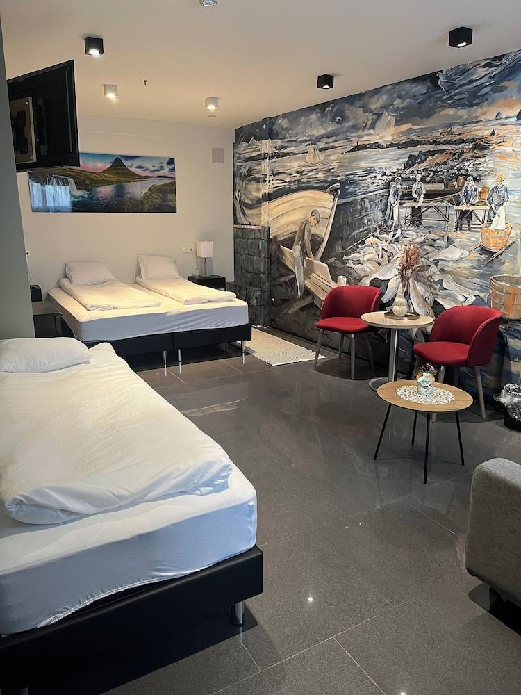 Hotel Duus by Keflavik Airport 1