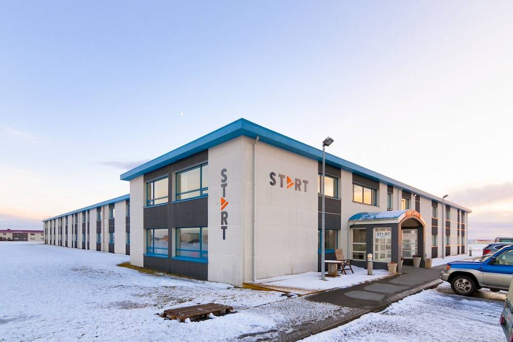 Start Keflavík Airport 1
