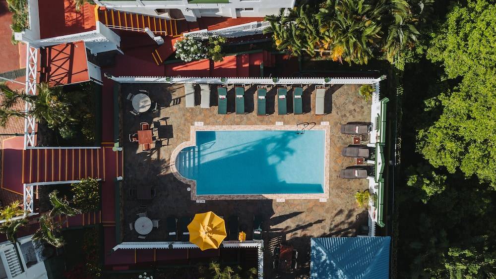 Grenadine House 1