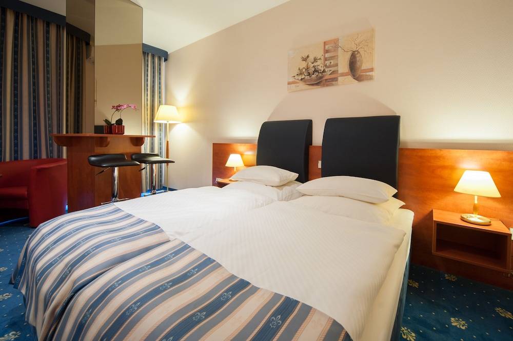 SkyHotelGwarna 1