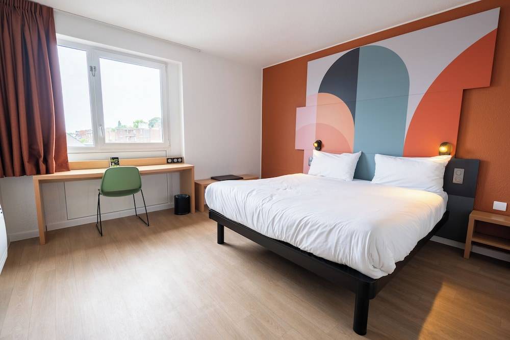 B&B HOTEL Mons Gare 1