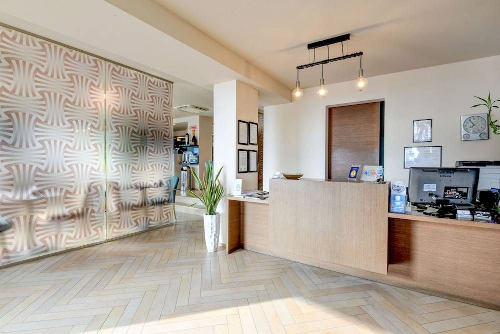 Hotel Tripoli 2