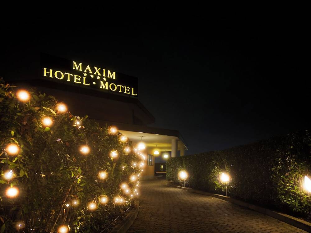 Hotel Maxim 1