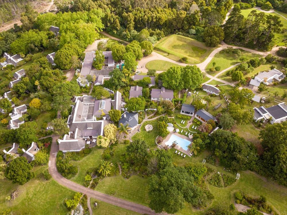 Hunter's Country House 1