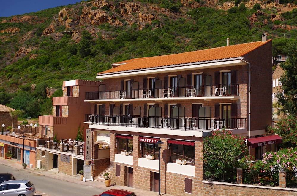 Hôtel Idéal 1