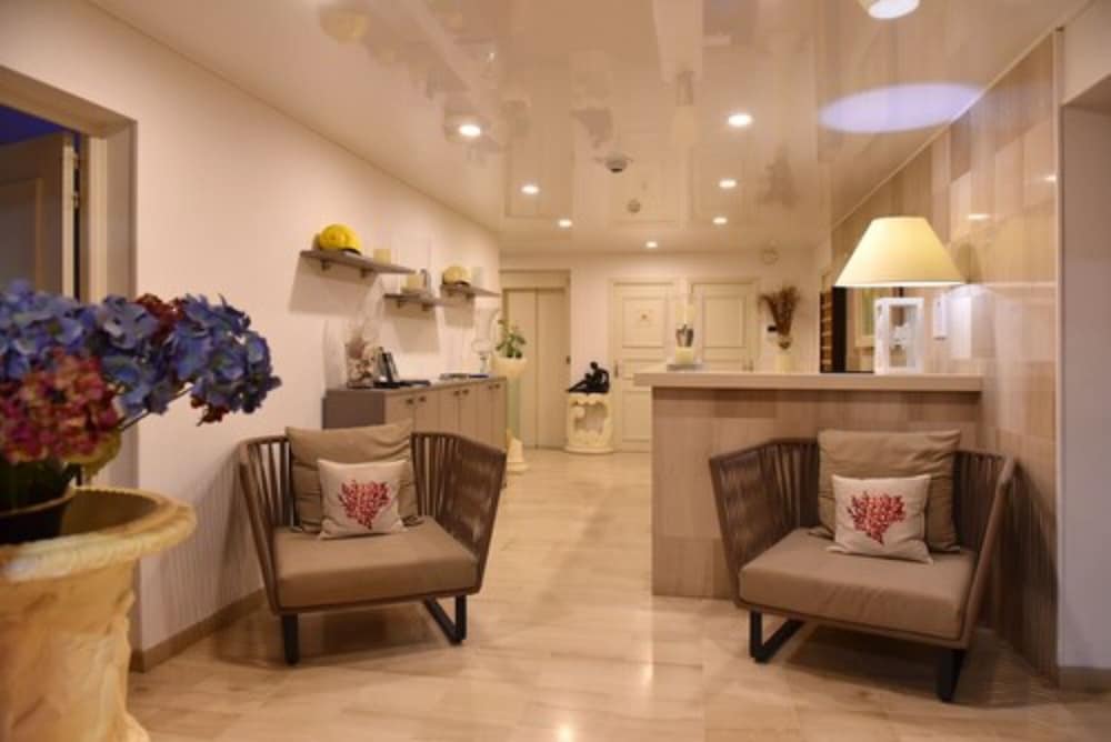 Hôtel & Résidence Le Subrini 2
