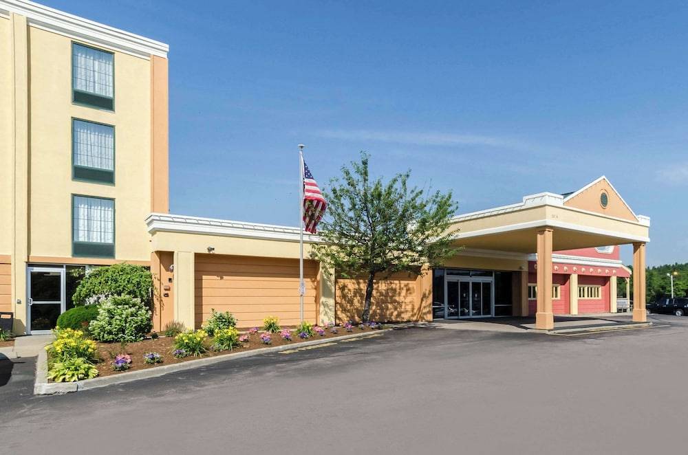 Comfort Inn Randolph-Boston 1