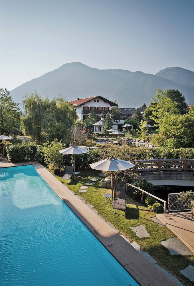 Spa & Resort Bachmair Weissach, LUXURY FAMILY RESORT 1