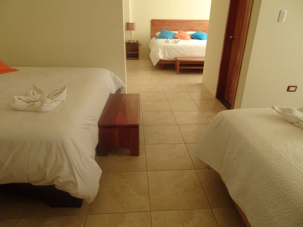 Hotel Albatross 2