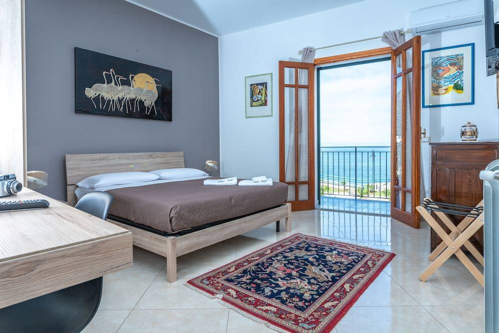 B&B Una Terrazza sul Golfo di Sferracavallo 1