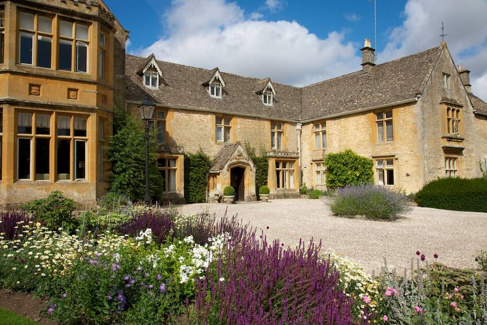 Lords Of The Manor 1