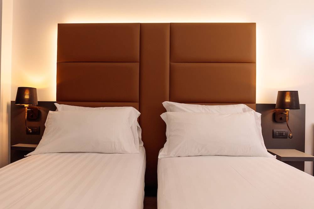 London Hotel 1