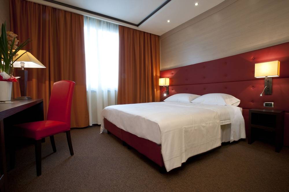 Palace Hotel Legnano 1