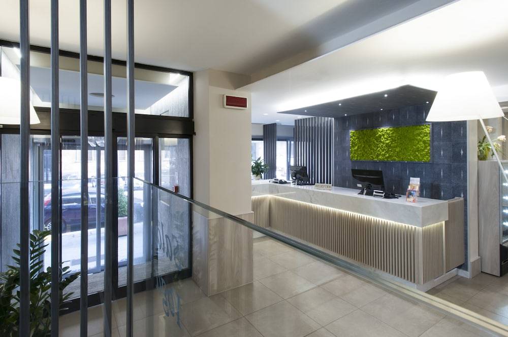 Hotel Gamma 2