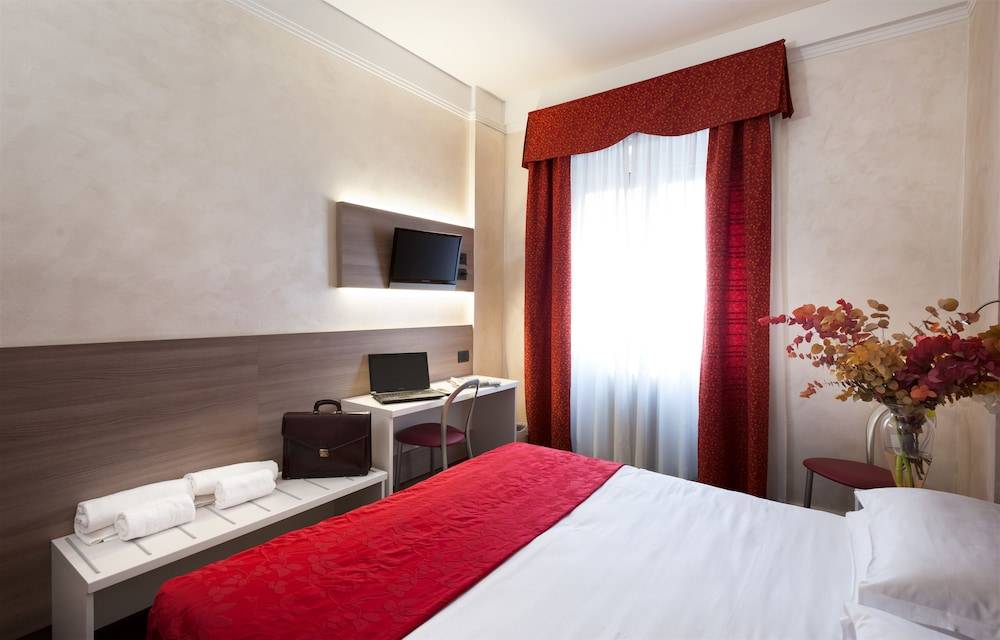 Hotel Gamma 1