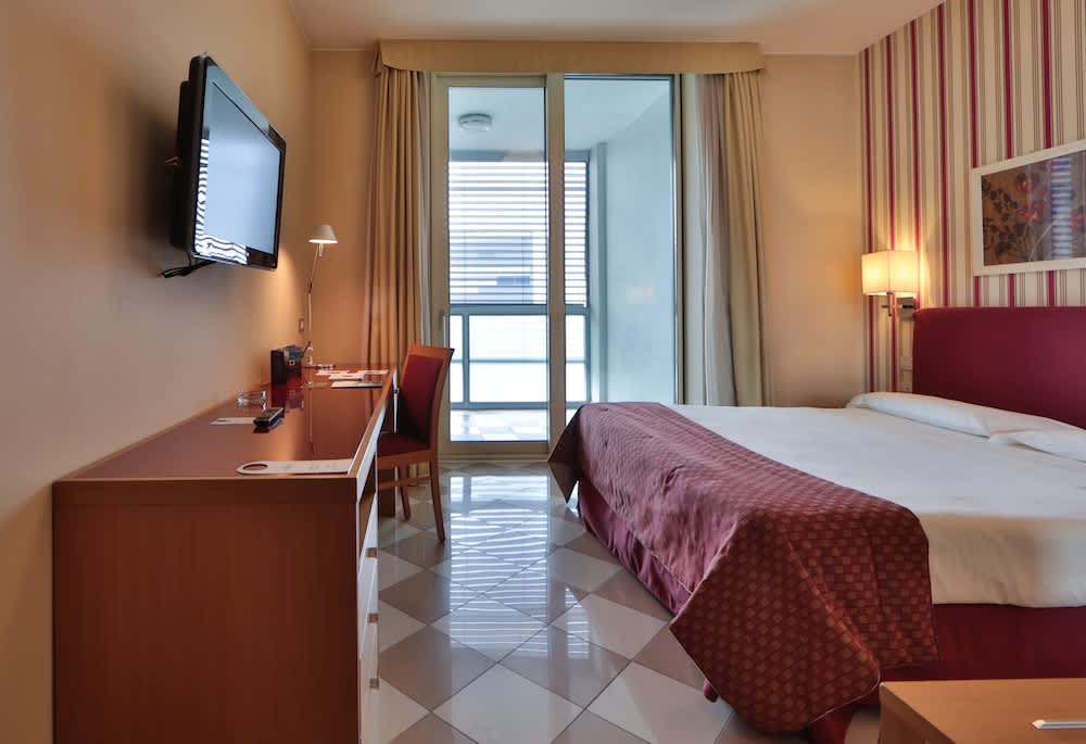 UNA Hotels The One Milano Hotel & Residence 2