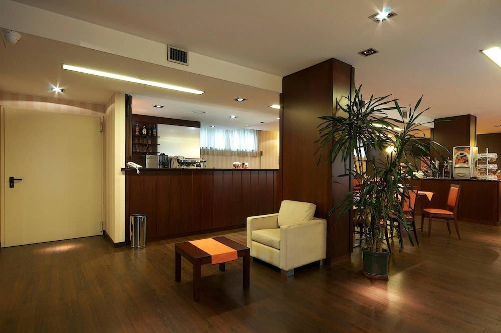 Hotel 2C 2