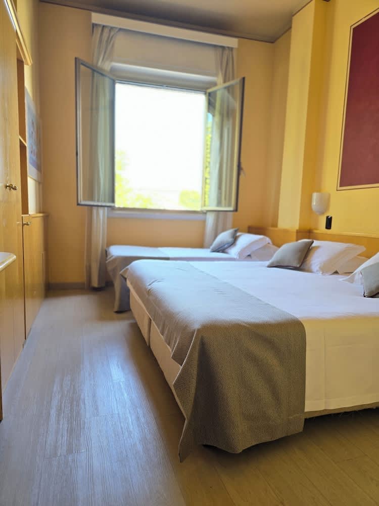Mokinba Hotels Sant'Ambroeus 2