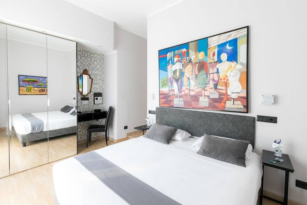 Aiello Rooms 1