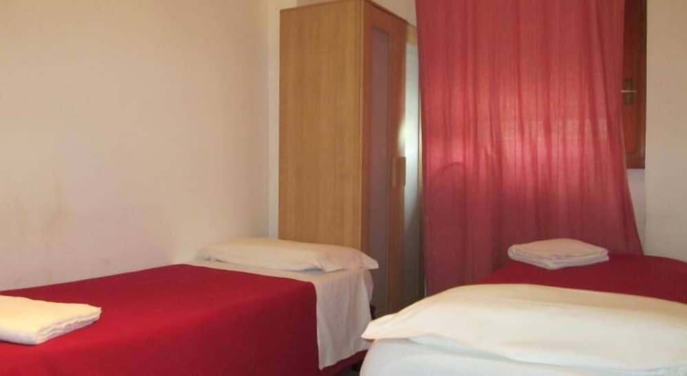 Hostel 3 2