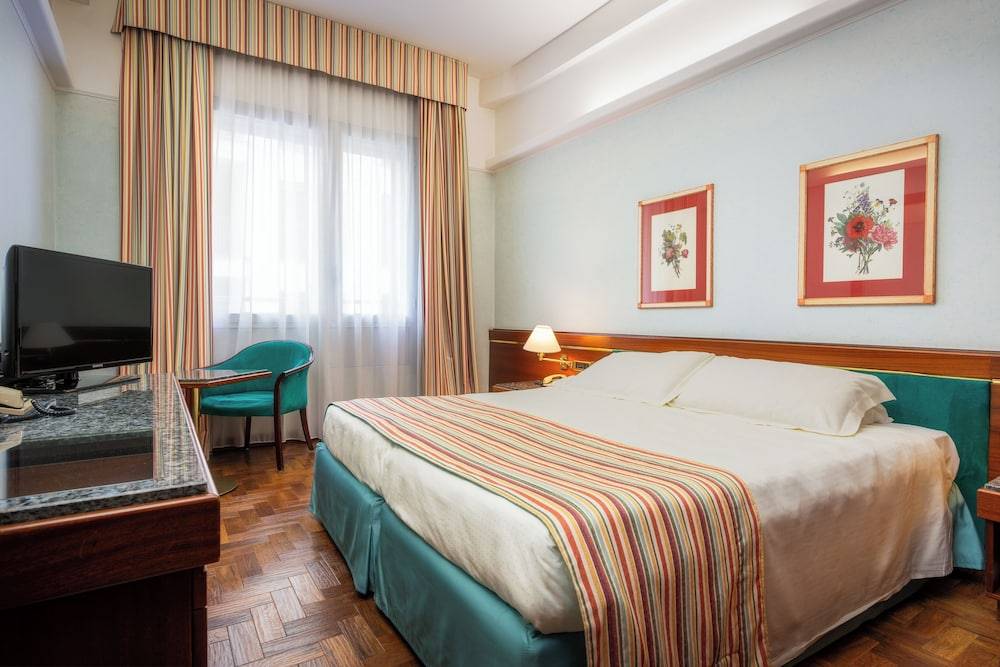 Hotel Crivi's 1