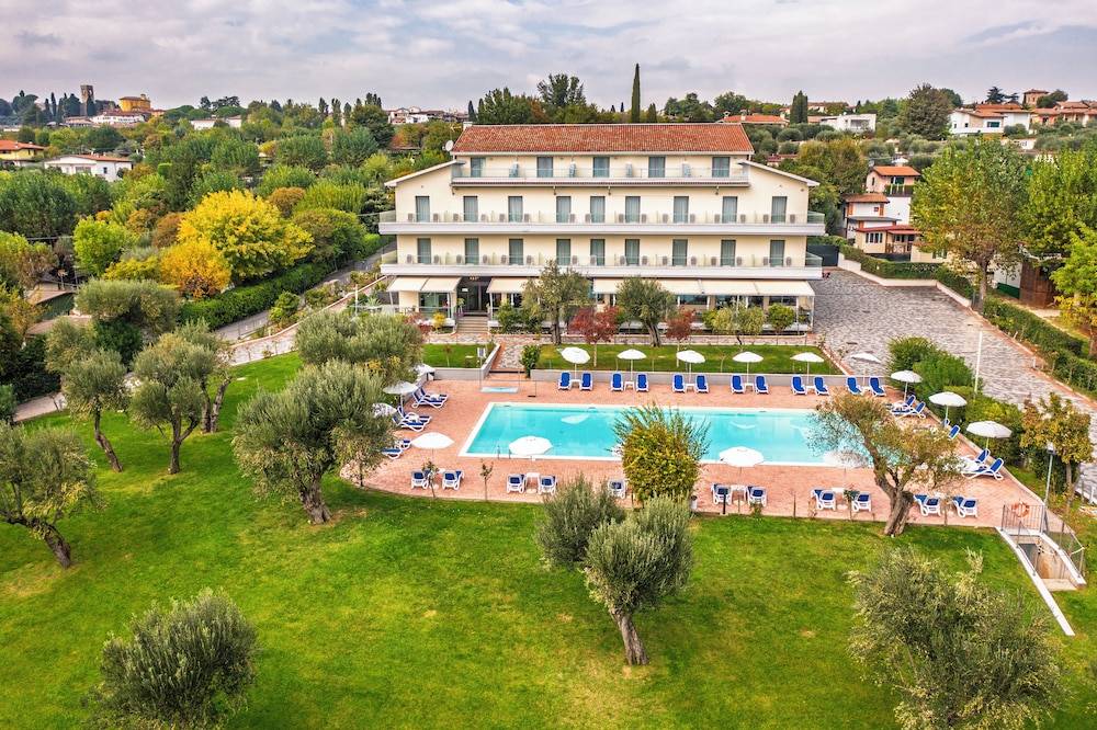 Hotel Villa Paradiso Suite 1