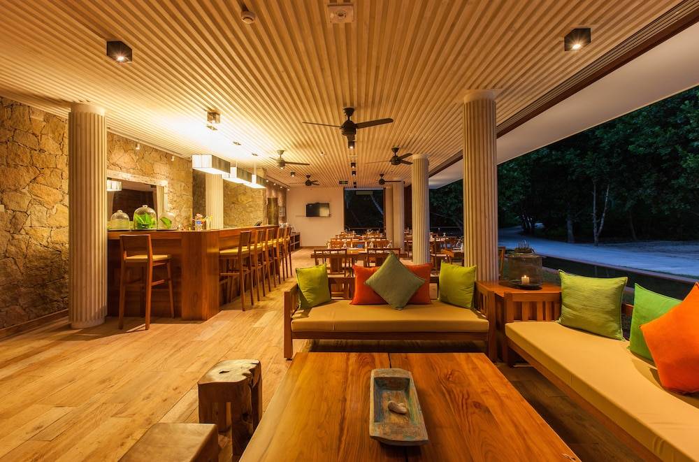 Le Relax Luxury Lodge 2