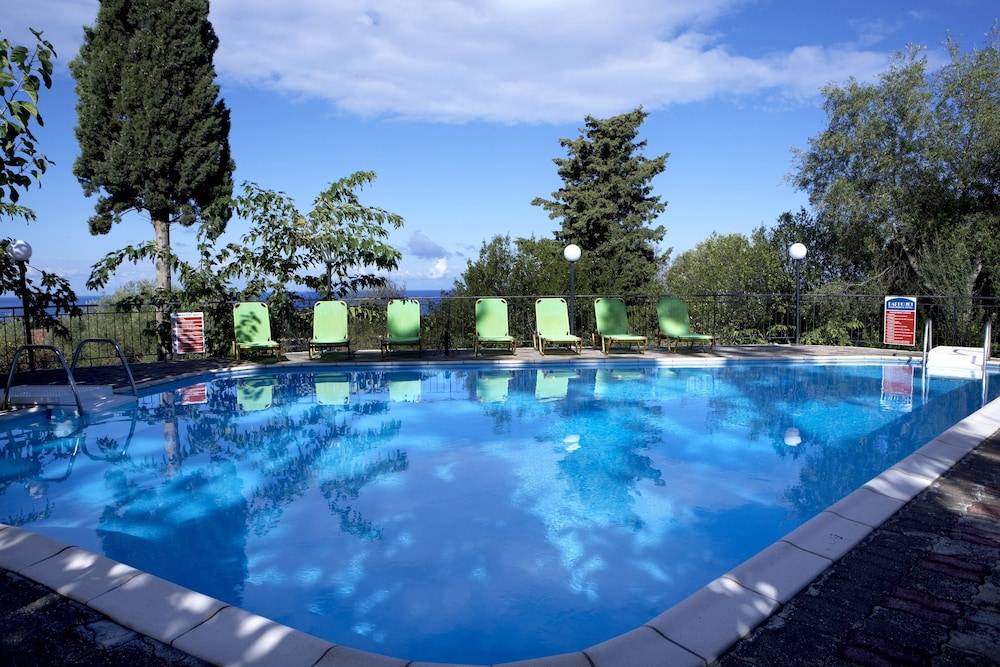 Dafnoudi Hotel Apartments 1
