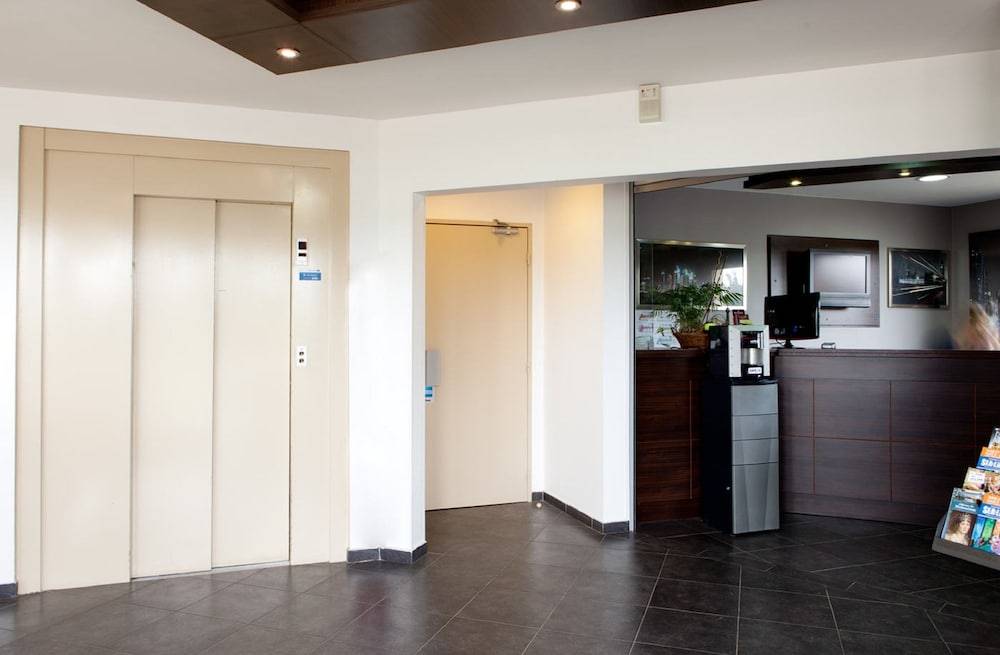 Orly Superior Hotel 2