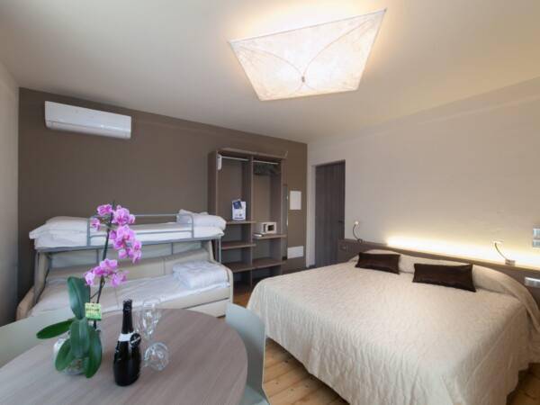 International Rooms & Apartments 2