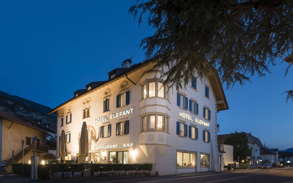 Hotel Elefant 1