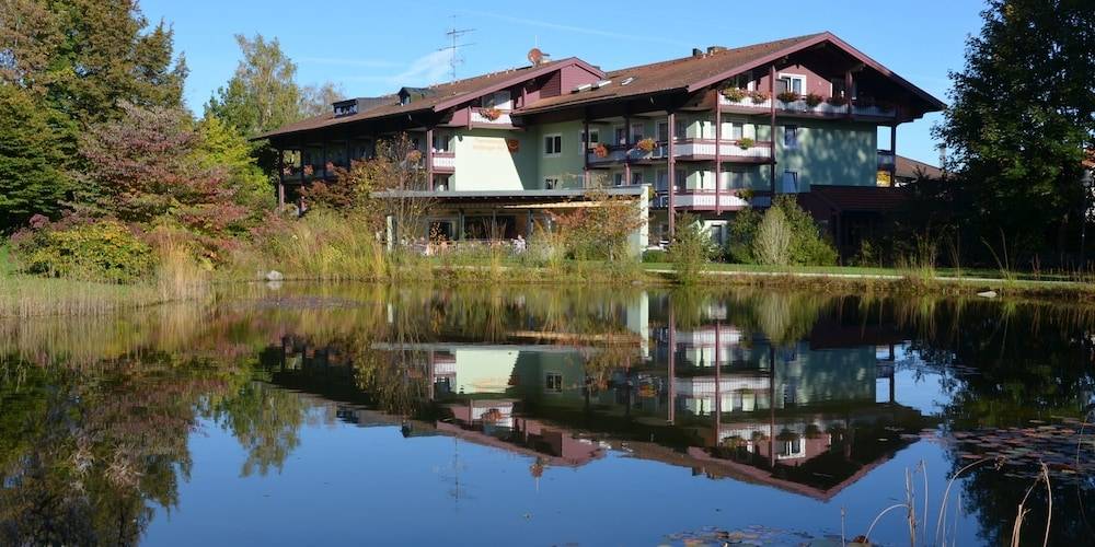 Ströbinger Hof - Therme Wellness Resort 1
