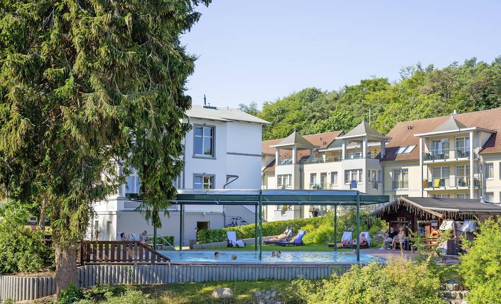 Ostseehotel Villen im Park - ein Rovell Hotel 1